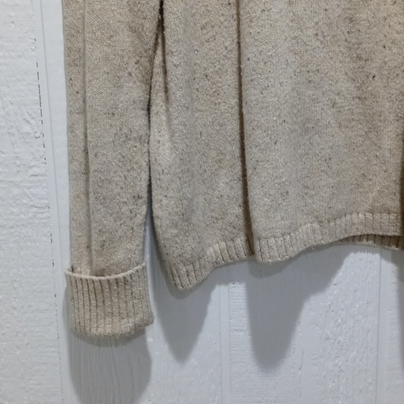 L.L.Bean sweater wool blends large - Picture 2 of 8